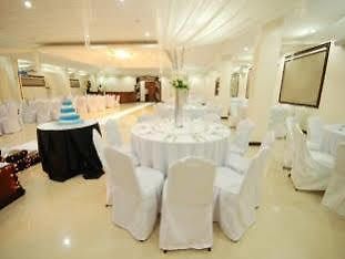 La Roca Veranda Suites & Restaurant Legazpi Buitenkant foto